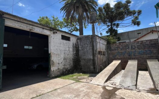 GALPON + LOCAL COMERCIAL/OFICINAS – Gualeguaychu, Entre Rios.