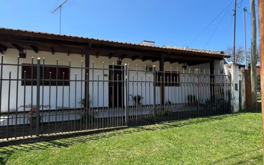 CASA EN VENTA – Barrio Quinta La Paz