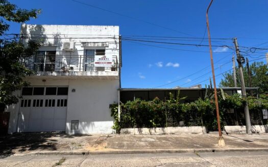 PROPIEDAD EN VENTA – CASA + DEPARTAMENTO