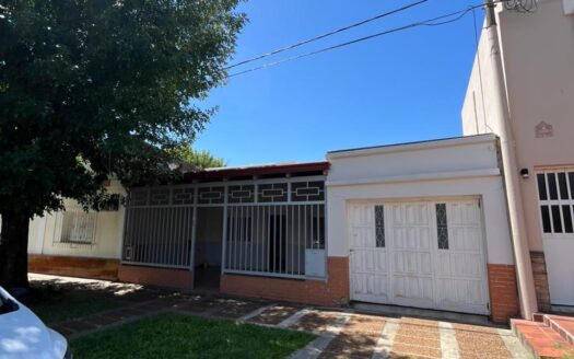 CASA EN VENTA – Barrio Santa Teresita