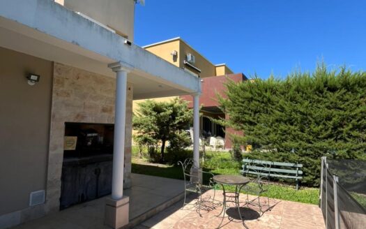 CASA EN VENTA – Barrio Privado La Soñada