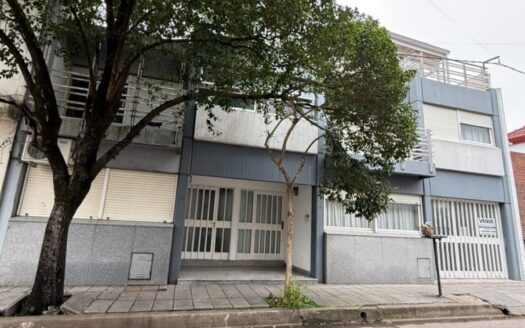 CASA EN VENTA – Ugarteche 62